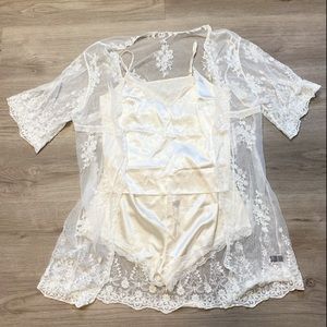 Satin Pj Set in Champagne Size Extra-Large